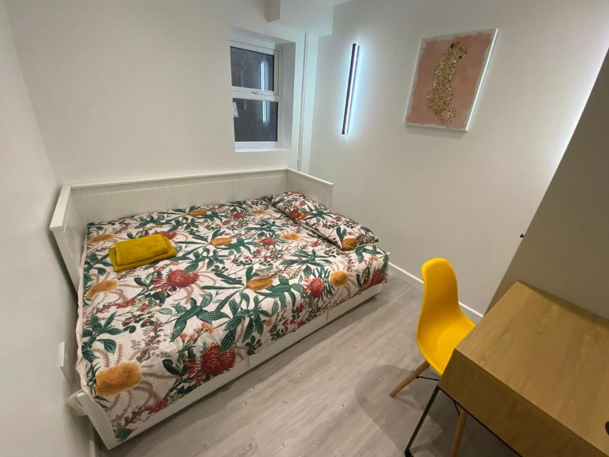 Walter Road - 4 Bedrooms * Swansea